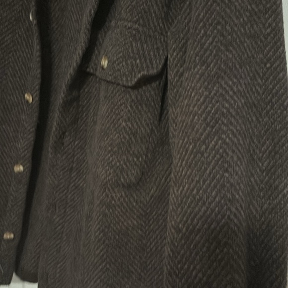 Brown Abercrombie and fitch coat great for winter - Picture 3 of 4